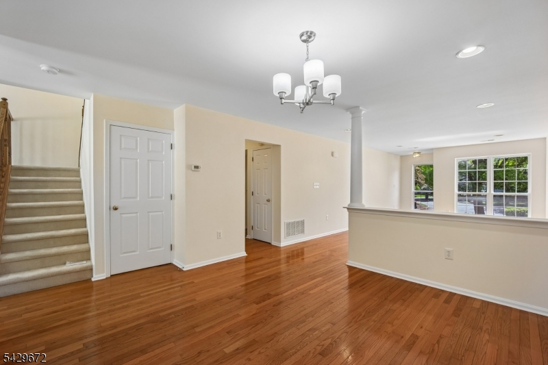 Hamilton Crest - Residential