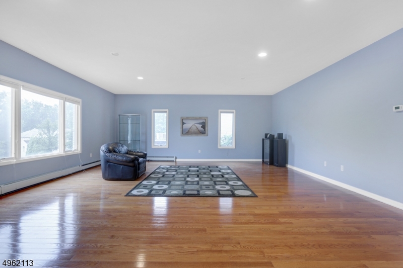 Glenmont Commons - Residential