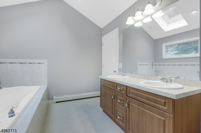 Glenmont Commons - Residential