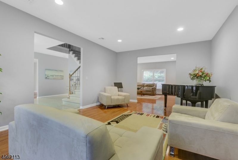 Glenmont Commons - Residential