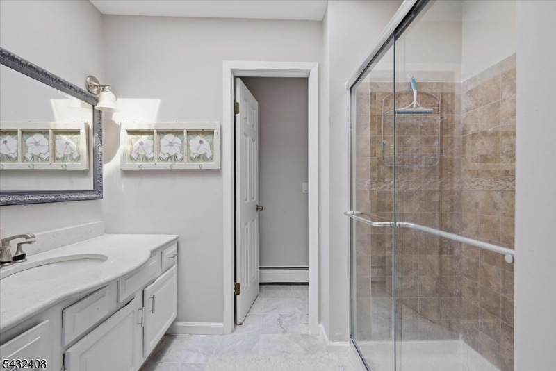 Knob Hill - Residential