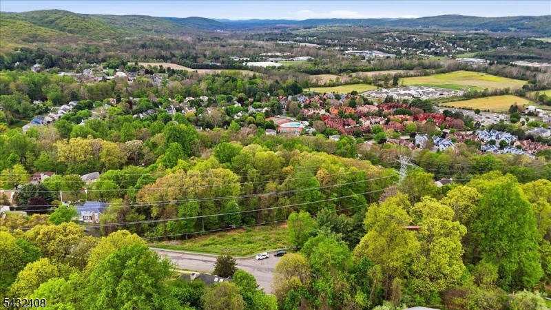 Knob Hill - Residential