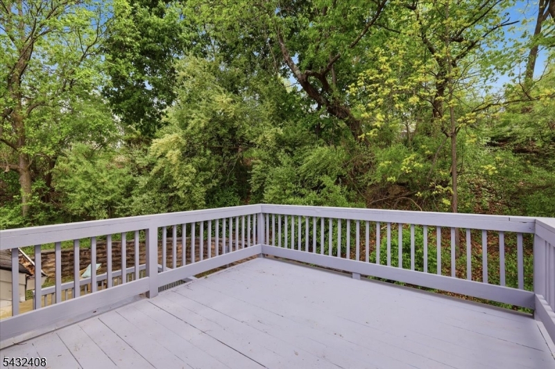 Knob Hill - Residential