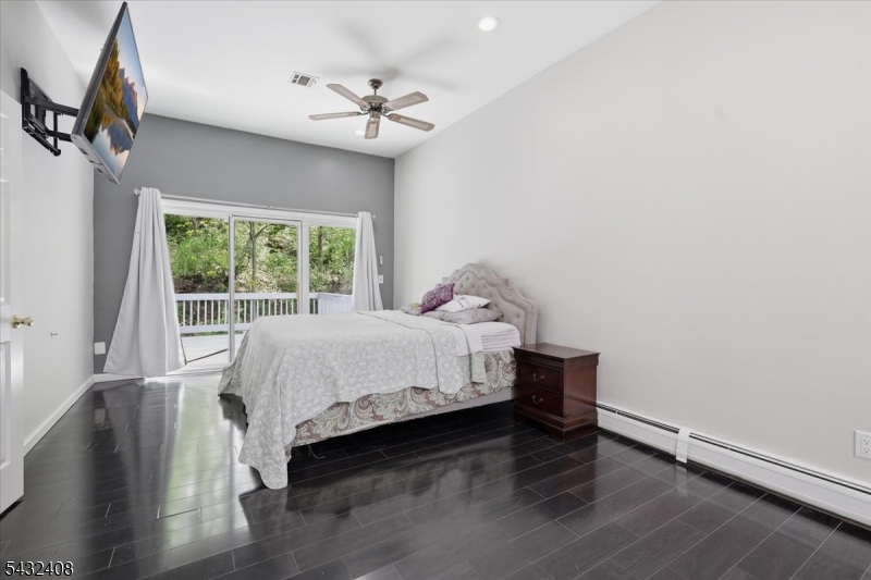 Knob Hill - Residential