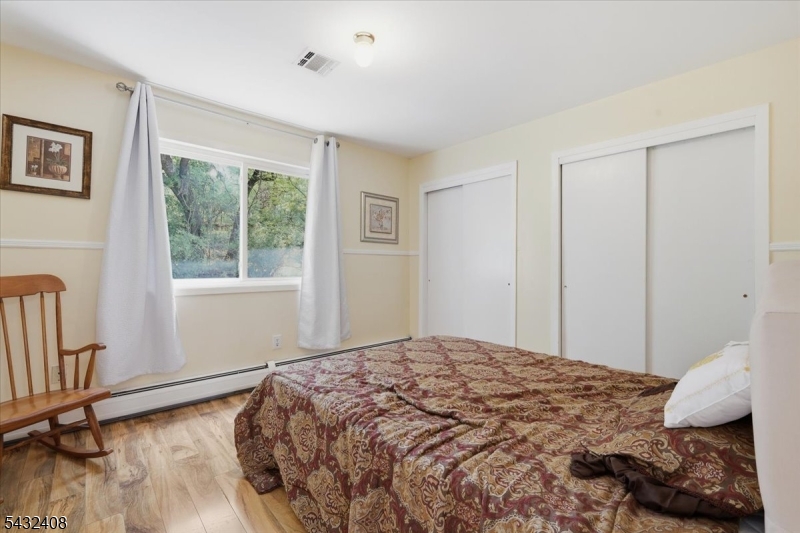 Knob Hill - Residential