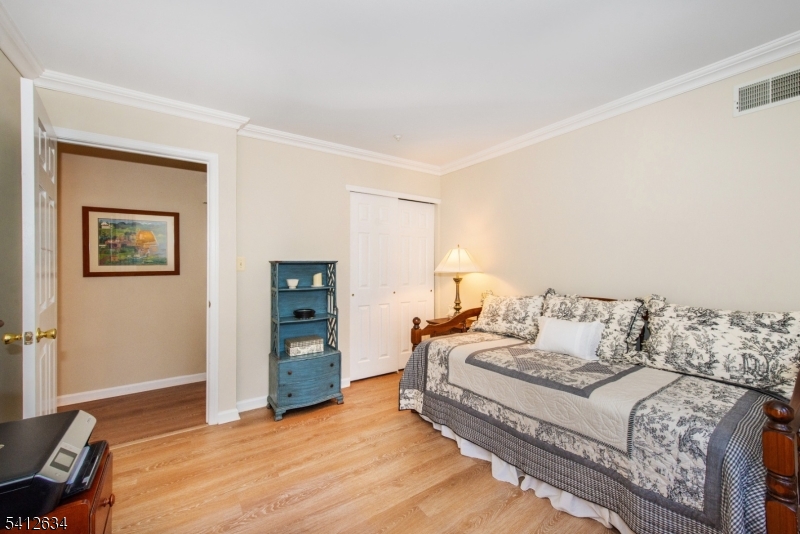 Seasons Glen - Residential