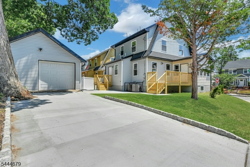 Ivy Hill - Residential