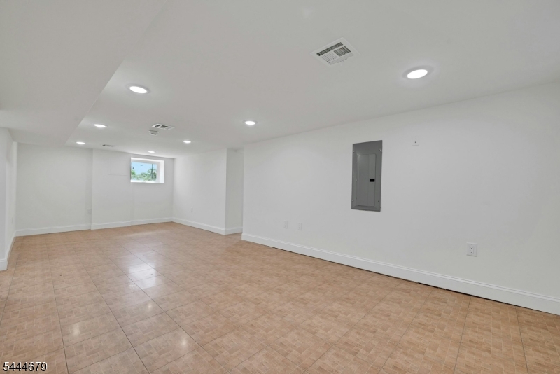 Ivy Hill - Residential