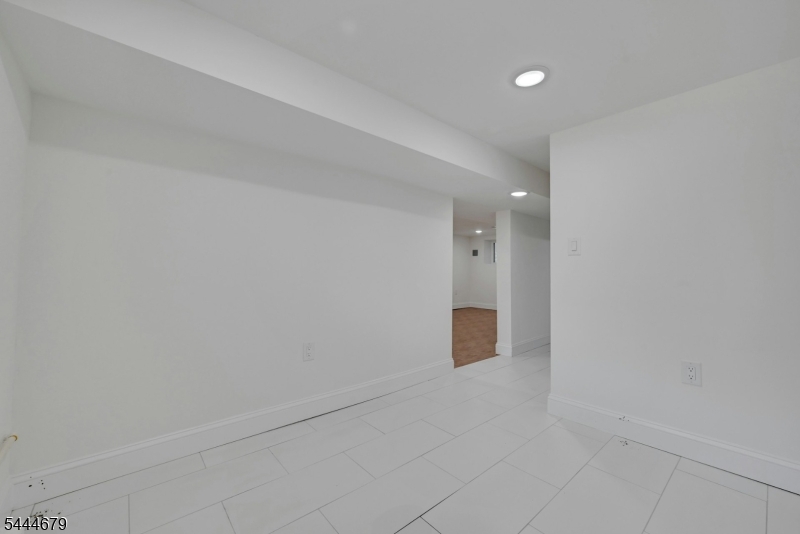Ivy Hill - Residential