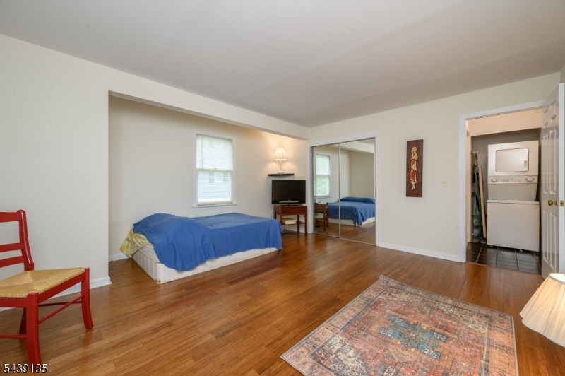 Countryside Manor - Residential