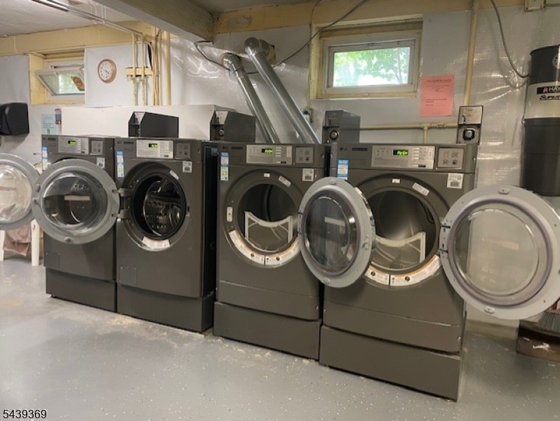 Williamsburg South - Residential Lease