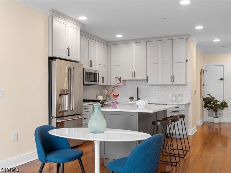 Sherman Place - Residential