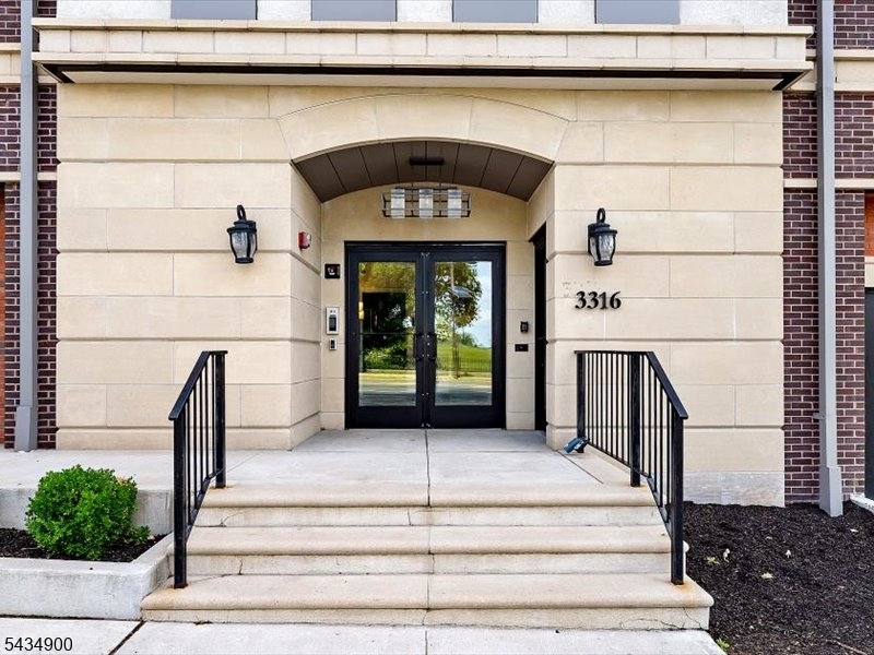 Sherman Place - Residential