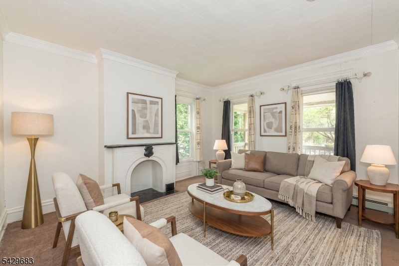 Walnut Street - Residential Income