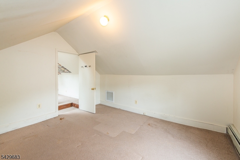 Walnut Street - Residential Income