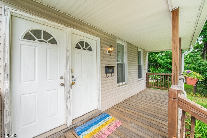Walnut Street - Residential Income