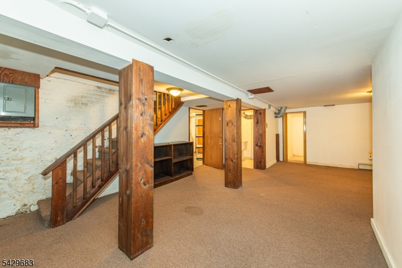 Walnut Street - Residential Income