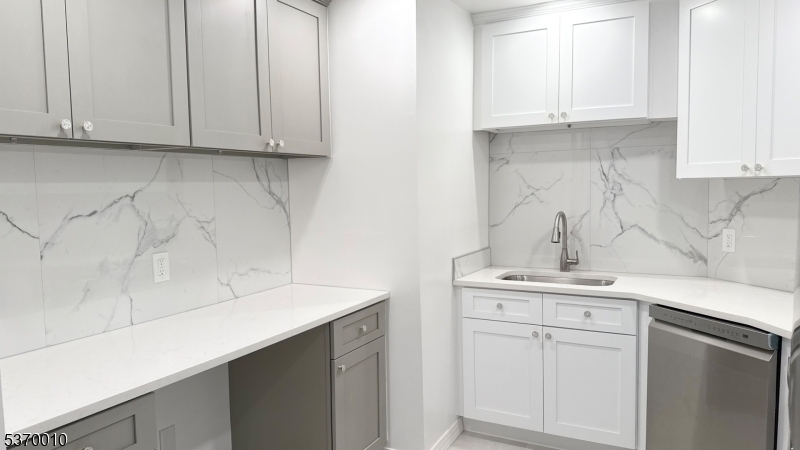 Spring Ridge - Residential Lease