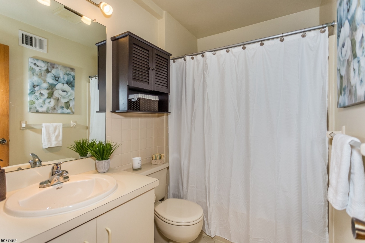 South Green Condo - Residential