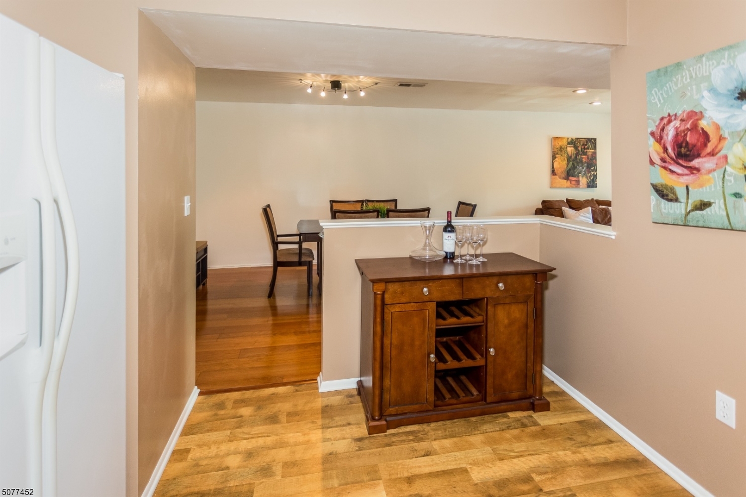 South Green Condo - Residential