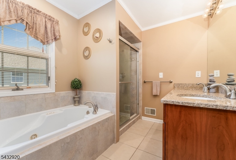 POND RIDGE - Residential