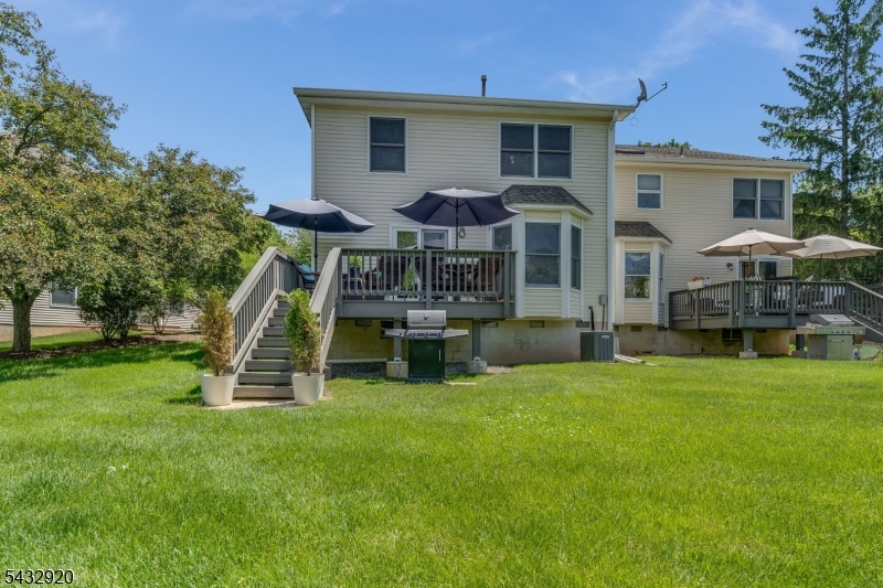 POND RIDGE - Residential