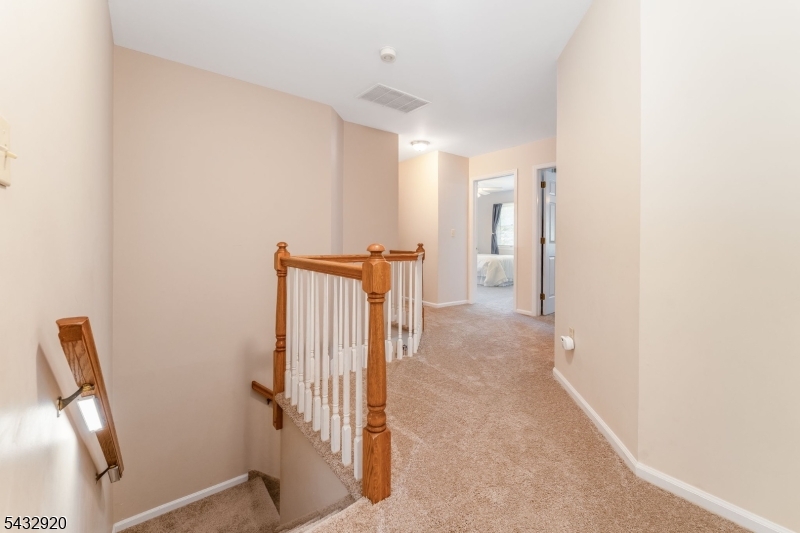 POND RIDGE - Residential