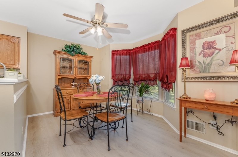 POND RIDGE - Residential