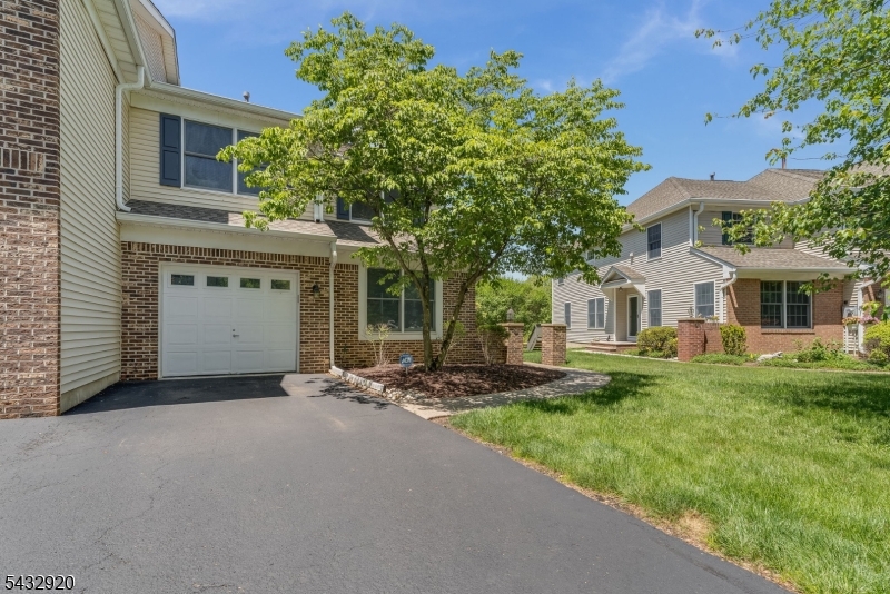 POND RIDGE - Residential