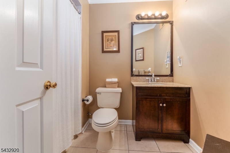 POND RIDGE - Residential