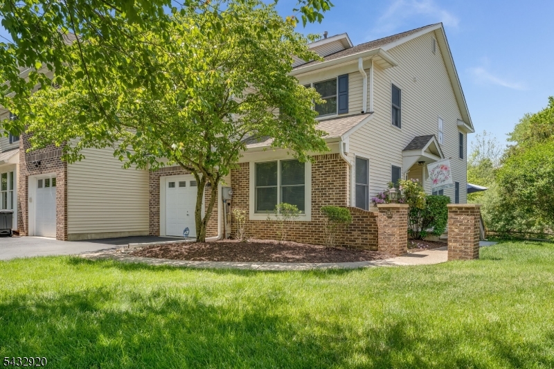 POND RIDGE - Residential