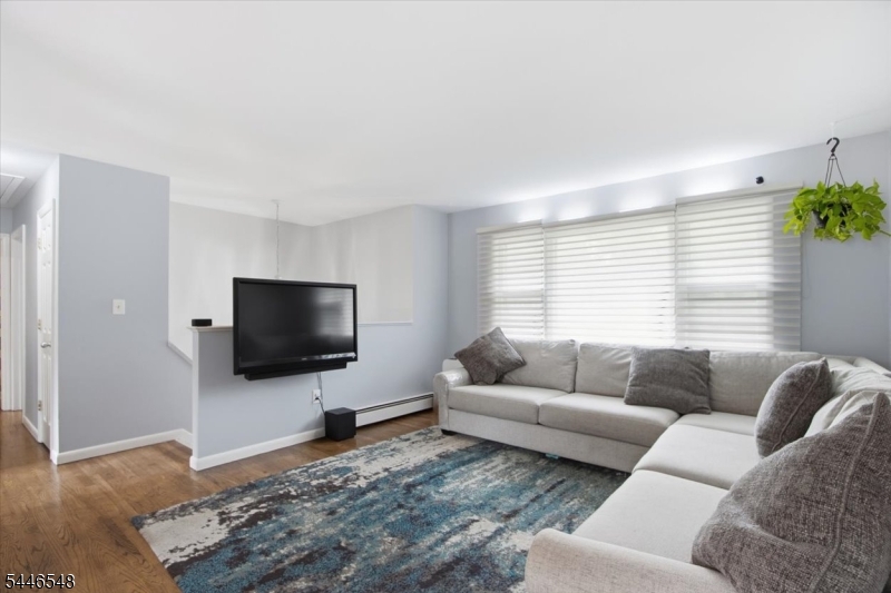 Barry Lakes - Residential