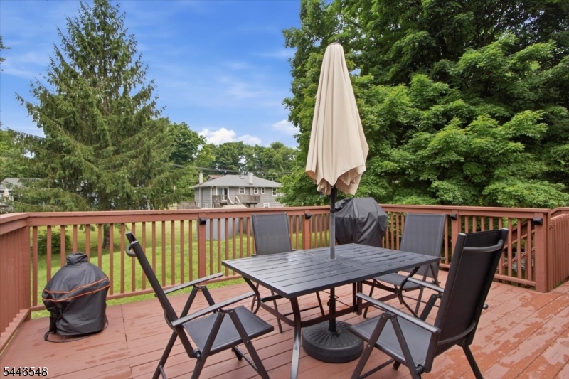 Barry Lakes - Residential