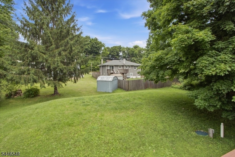 Barry Lakes - Residential