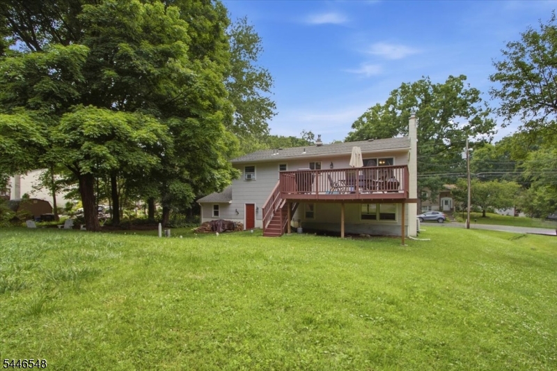 Barry Lakes - Residential