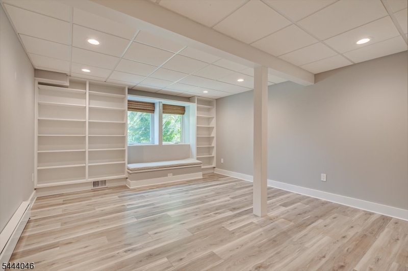 Montgomery Crossing - Residential