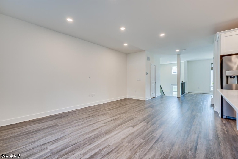 Montgomery Crossing - Residential