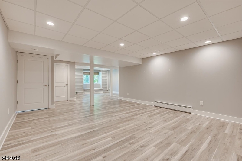 Montgomery Crossing - Residential