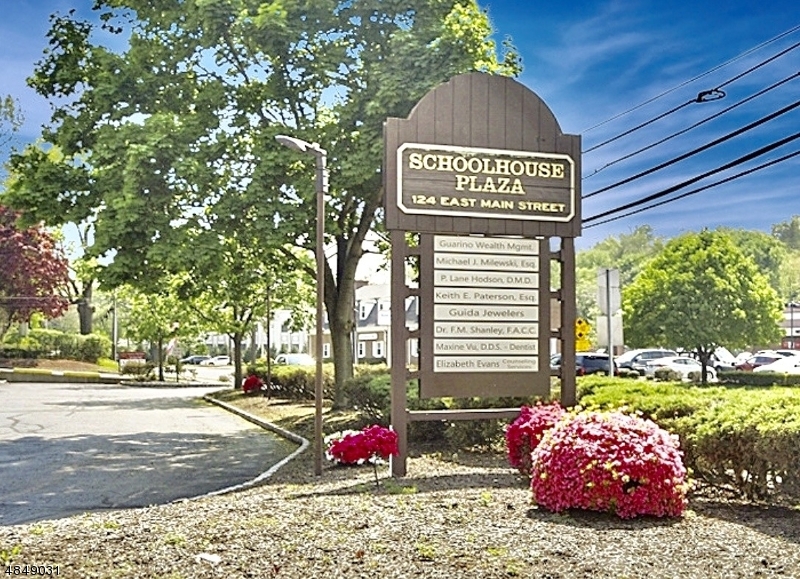 Schoolhouse Plaza - Residential