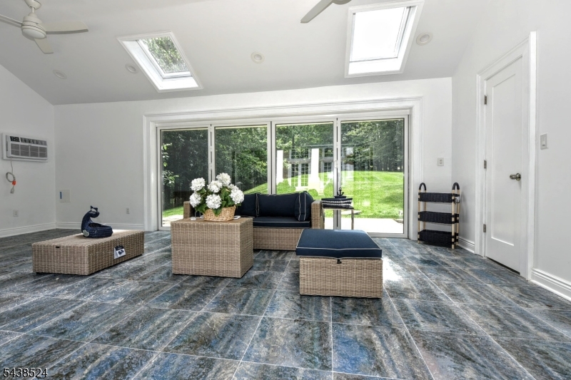 High Ridge - Residential