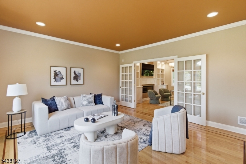Equestrian Meadows Estates - Residential