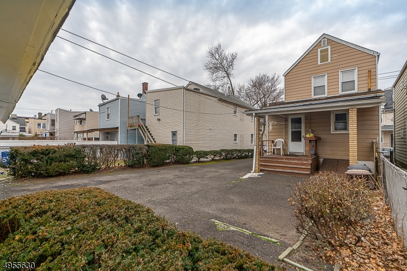 Colonial home located in Newark New Jersey, two bedrooms and one bath. Finished basement, eat in kitchen with living and dining set. On the outside you have 2 spacious car garages. This home is only 7 minutes to the train station to NY and other transportation.