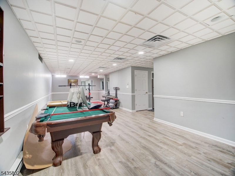 Poets Peak - Residential Lease