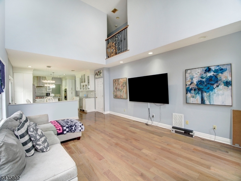 Poets Peak - Residential Lease