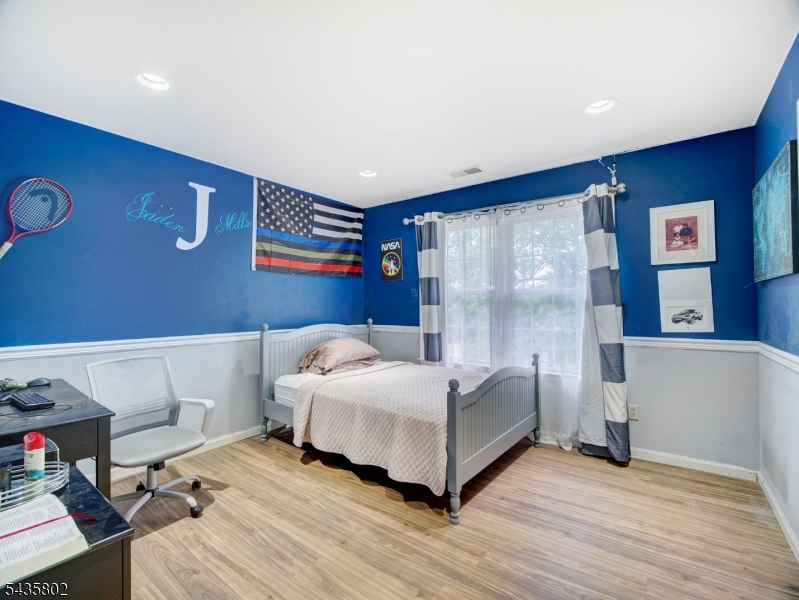Poets Peak - Residential Lease