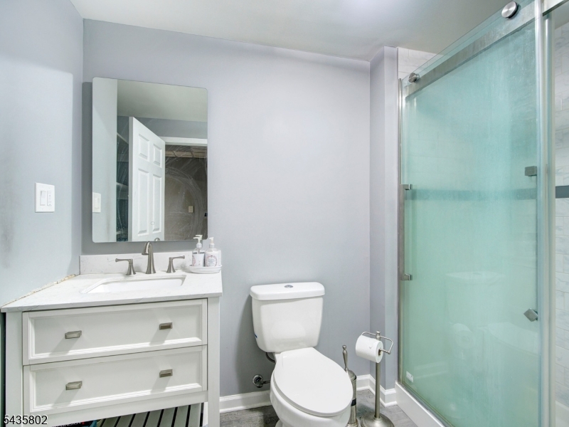 Poets Peak - Residential Lease