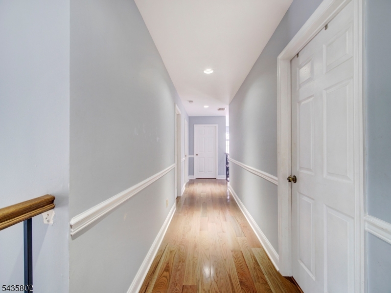 Poets Peak - Residential Lease