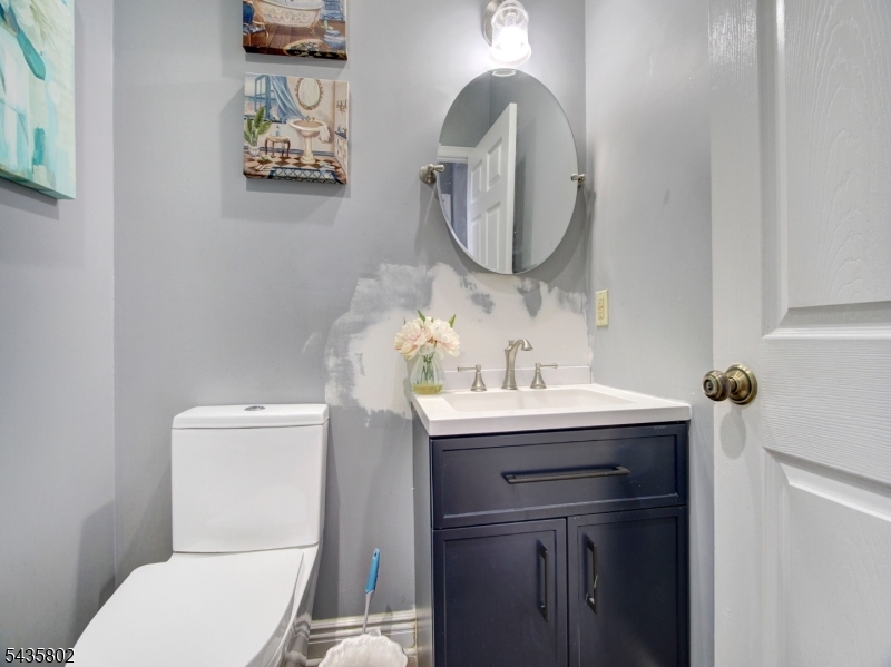 Poets Peak - Residential Lease