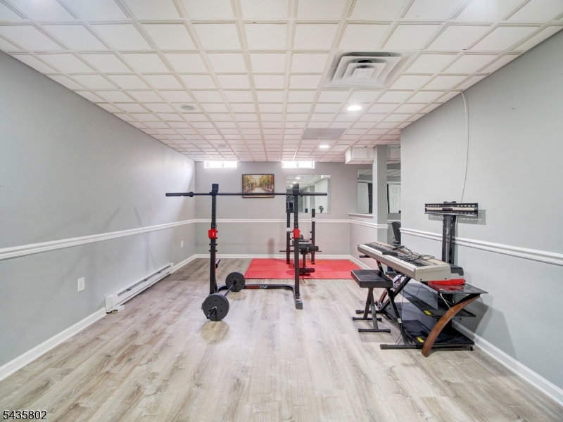 Poets Peak - Residential Lease