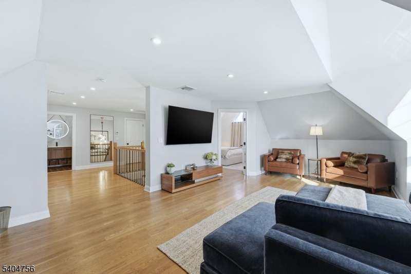 Bears Nest - Residential